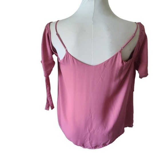 La Vi off shoulder blouse size large - Picture 4 of 8